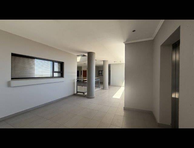 2 BEDROOM APARTMENT FOR SALE IN UMHLANGA RIDGE